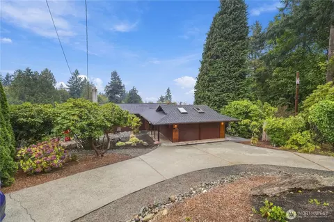 4106 Cliff Dr, Everett, WA 98203