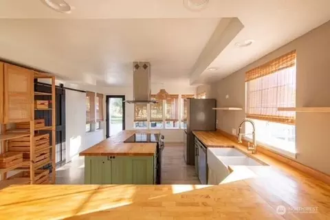 Kitchen - 704 Kansas St SW, Orting, WA 98360 photo 1 of 5