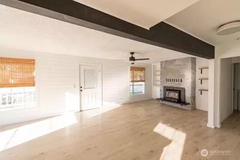 Living - 704 Kansas St SW, Orting, WA 98360 photo 3 of 4