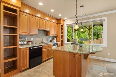 Kitchen - 10311 NE 194th St, Bothell, WA 98011 photo 5 of 5