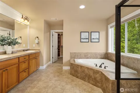 Bath - 10311 NE 194th St, Bothell, WA 98011 photo 1 of 5
