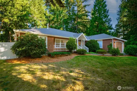 15906 Lindsay Rd SE, Yelm, WA 98597