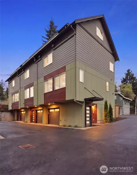 14608 Corliss Ave N #A, Shoreline, WA 98133
