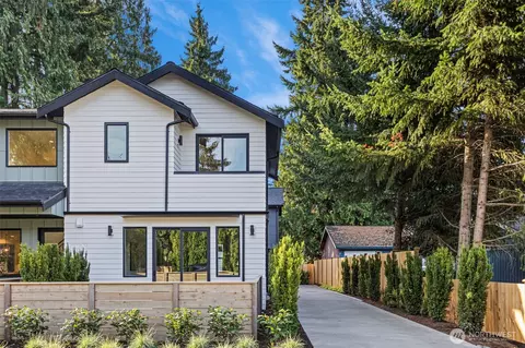 12843 NE 112th St, Kirkland, WA 98033