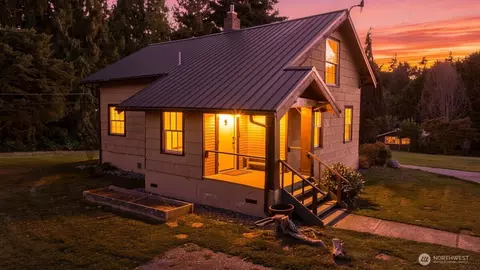 311 156th St NE, Arlington, WA 98223