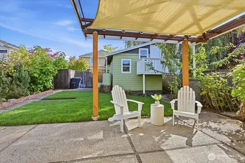 7548 28th Ave NW, Seattle, WA 98117