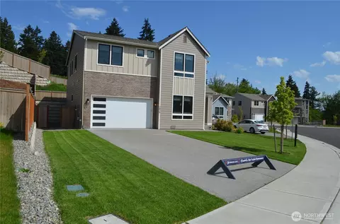 3829 95th Ave E, Edgewood, WA 98371