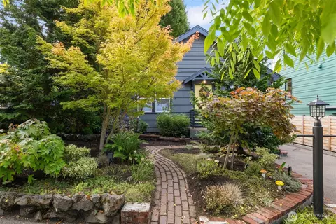 3753 SW Austin St, Seattle, WA 98126