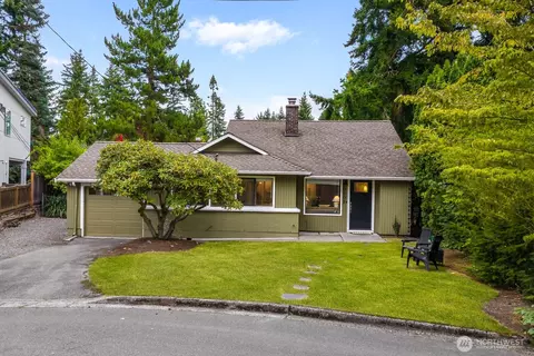10208 114th Pl NE, Kirkland, WA 98033