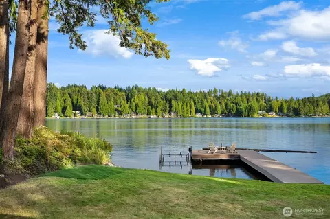 3 SW Lake Roesiger Rd, Snohomish, WA 98290
