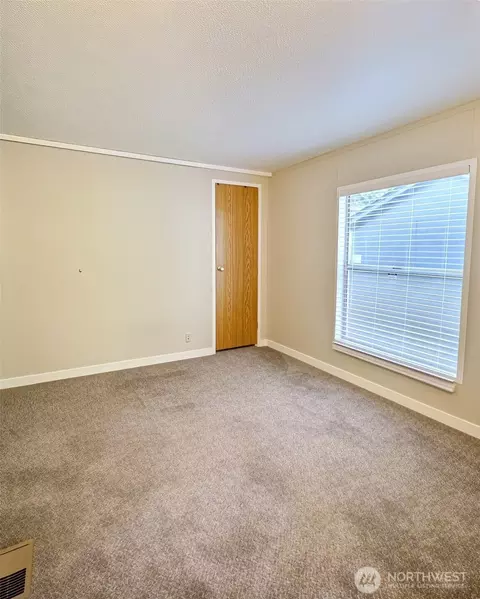 Bedroom - 3333 228th St SE #23, Bothell, WA 98021 photo 3 of 3