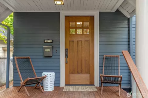 Exterior - 2211 E Olive St, Seattle, WA 98122 photo 3 of 7
