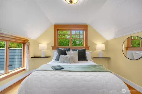 Bedroom - 2211 E Olive St, Seattle, WA 98122 photo 1 of 2