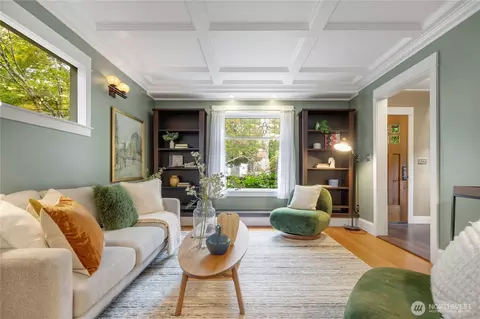 Living - 2211 E Olive St, Seattle, WA 98122 photo 1 of 3