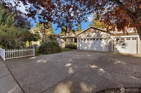 12007 35th Ave NE, Marysville, WA 98271
