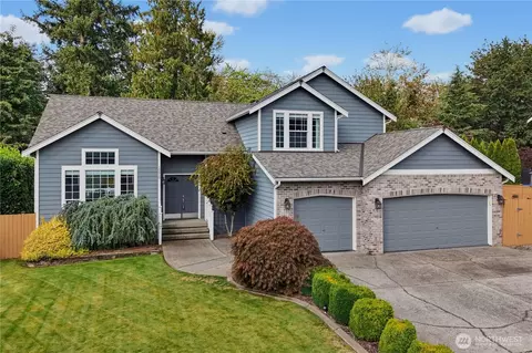 10910 238th Avenue Ct E, Buckley, WA 98321
