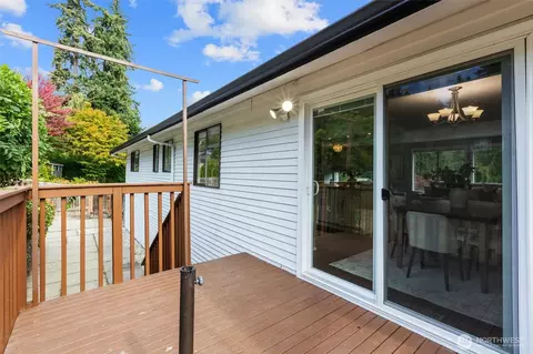 Exterior - 20308 13th Dr SE, Bothell, WA 98012 photo 4 of 13