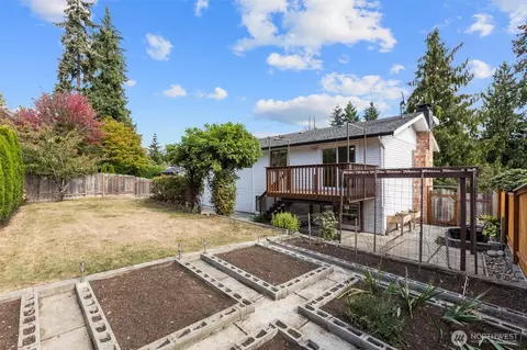 Exterior - 20308 13th Dr SE, Bothell, WA 98012 photo 9 of 13