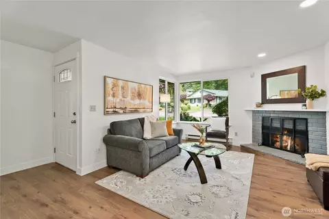 520 S 323rd Pl #12-E, Federal Way, WA 98003