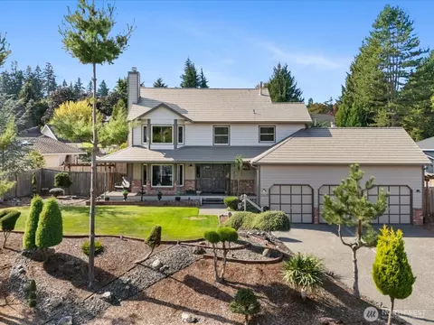21408 Elm Dr, Brier, WA 98036