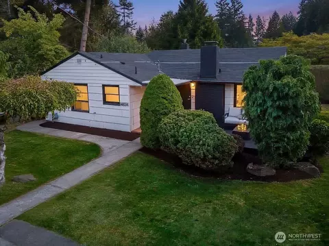14834 Interlake Ave N, Shoreline, WA 98133