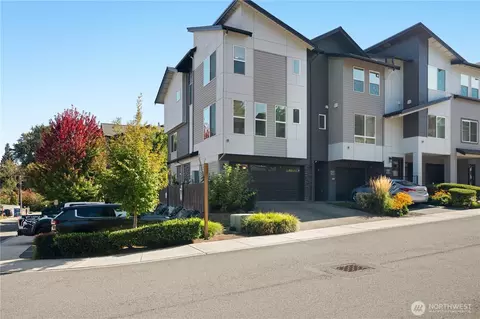 15720 Meadow Rd #G1, Lynnwood, WA 98087
