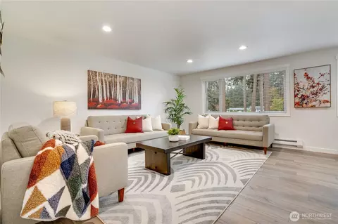 Living - 6104 190th Avenue Ct E, Lake Tapps, WA 98391 photo 2 of 2