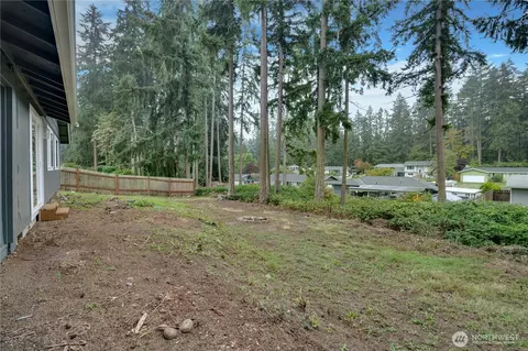 Exterior - 6104 190th Avenue Ct E, Lake Tapps, WA 98391 photo 3 of 8