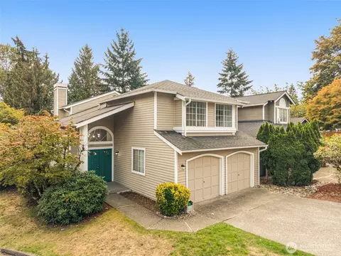 Exterior - 12809 NE 201st Pl, Bothell, WA 98011 photo 2 of 6