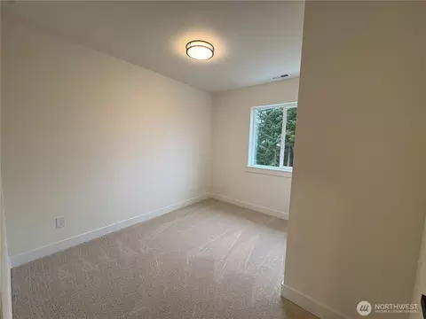 Bedroom - 115 Brian Dr, Chehalis, WA 98532 photo 3 of 4