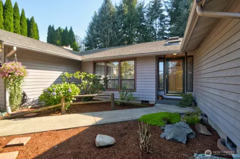 1949 51st Ave SE, Olympia, WA 98501