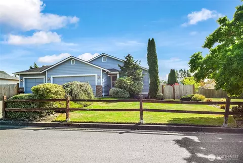 7924 265th St NW, Stanwood, WA 98292