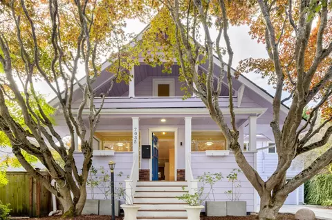 7035 Jones Ave NW, Seattle, WA 98117