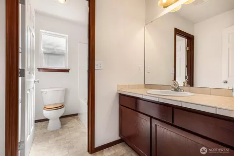 Bath - 5728 9th Dr W, Everett, WA 98203 photo 3 of 3