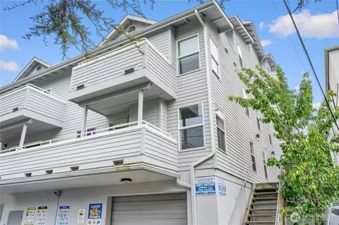 3435 California Ave SW #103, Seattle, WA 98116