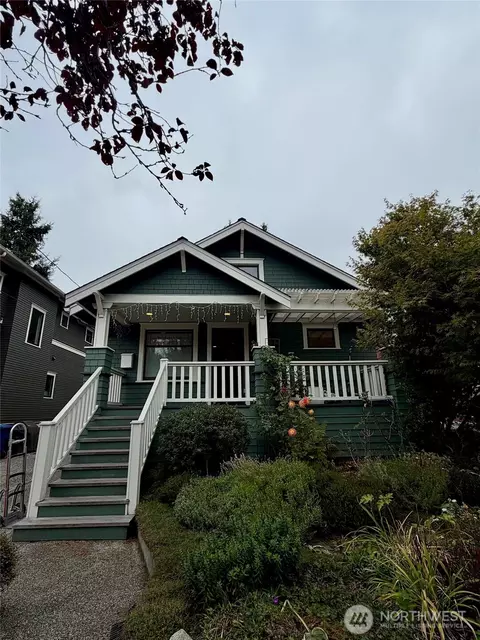 4723 2nd Ave NE, Seattle, WA 98105