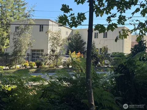 25929 SE Issaquah Fall City Rd, Issaquah, WA 98029