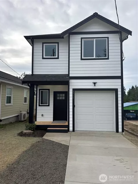 3711 W E St, Bremerton, WA 98312