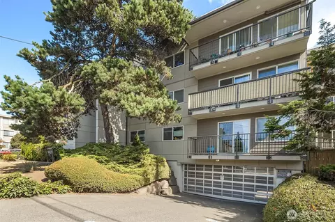 11556 Greenwood Ave N #102, Seattle, WA 98133