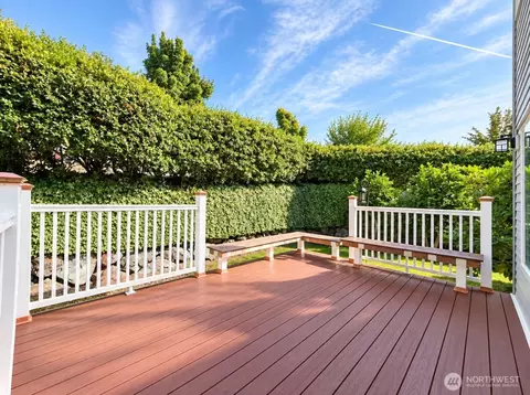 Exterior - 831 41st Pl, Everett, WA 98201 photo 3 of 4