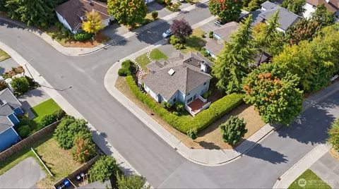 View/Area - 831 41st Pl, Everett, WA 98201 photo 1 of 3