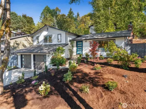 10120 111th Ave NE, Kirkland, WA 98033