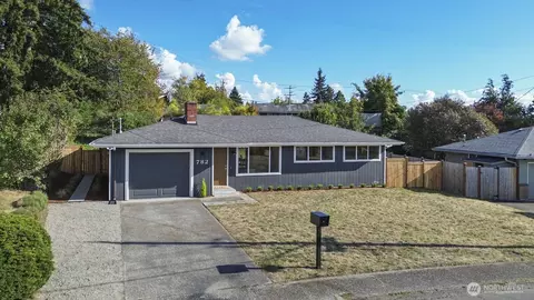 782 Lynnwood Ave NE, Renton, WA 98056