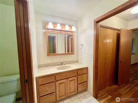 Bath - 561 Grandview Dr, Sequim, WA 98382 photo 1 of 6