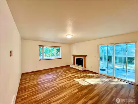 Living - 561 Grandview Dr, Sequim, WA 98382 photo 5 of 8