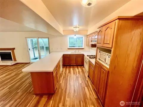 Kitchen - 561 Grandview Dr, Sequim, WA 98382 photo 1 of 2