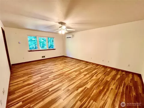 Living - 561 Grandview Dr, Sequim, WA 98382 photo 8 of 8