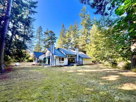 Exterior - 561 Grandview Dr, Sequim, WA 98382 photo 4 of 6