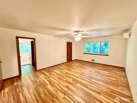 Bedroom - 561 Grandview Dr, Sequim, WA 98382 photo 2 of 6