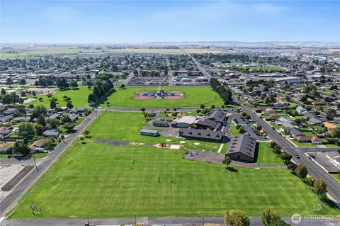 View/Area - 812 E Casacde St, Othello, WA 99344 photo 7 of 8